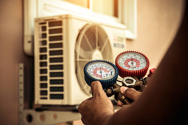Professional Hvac technician working in Bynum, NC
